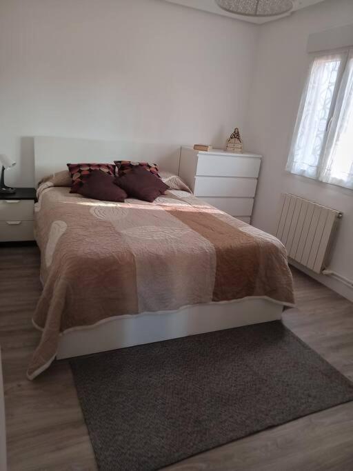 Preciosa Casa Bi-Familiar Al Lado De Donosti. Apartment Irun Luaran gambar